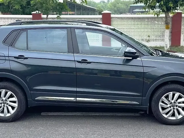 Used Volkswagen Taigun Highline 1.0 TSI MT in Delhi