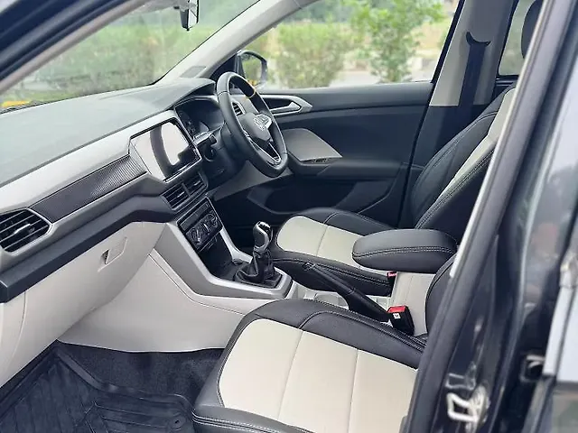 Used Volkswagen Taigun Highline 1.0 TSI MT in Delhi