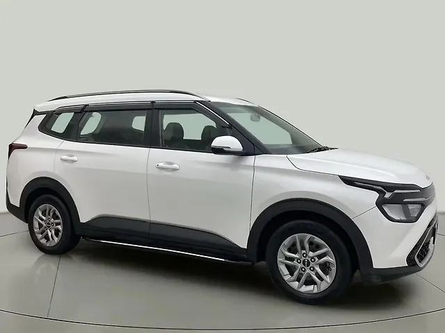 Used 2022 Kia Carens in Hyderabad
