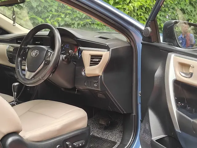 Used Toyota Corolla Altis [2014-2017] VL AT Petrol in Mumbai