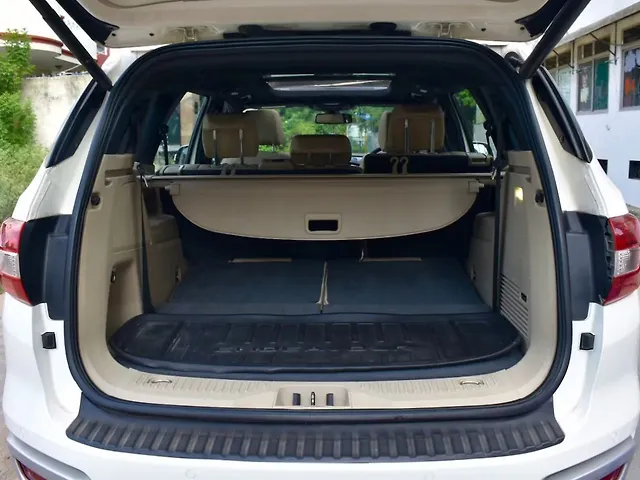 Used Ford Endeavour [2016-2019] Titanium 3.2 4x4 AT in Gurgaon