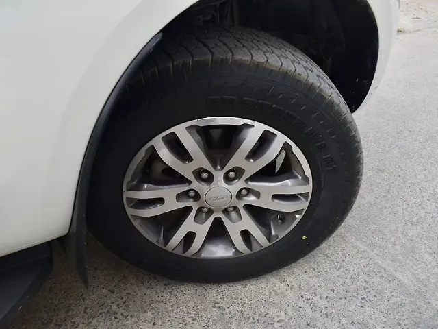 Used Ford Endeavour [2016-2019] Titanium 3.2 4x4 AT in Gurgaon