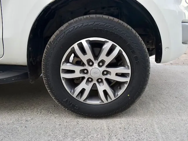 Used Ford Endeavour [2016-2019] Titanium 3.2 4x4 AT in Gurgaon