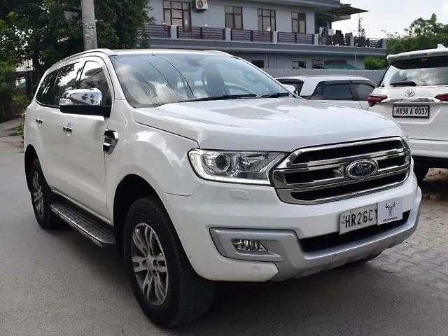 Used Ford Endeavour [2016-2019] Titanium 3.2 4x4 AT in Gurgaon