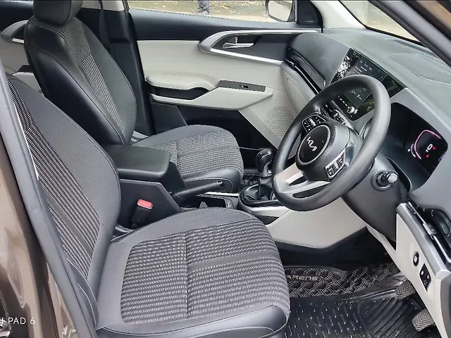 Used Kia Carens [2022-2023] Prestige Plus 1.4 Petrol MT 7 STR in Delhi