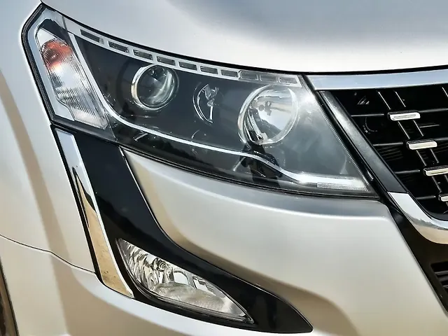 Used Mahindra XUV500 W11 AT in Delhi