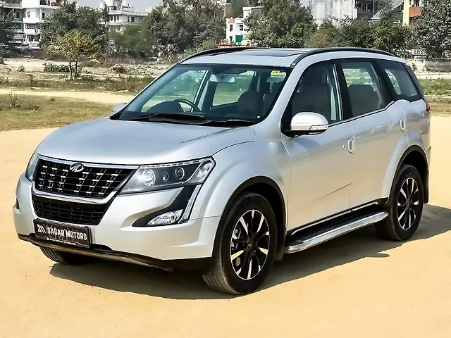 Used Mahindra XUV500 W11 AT in Delhi