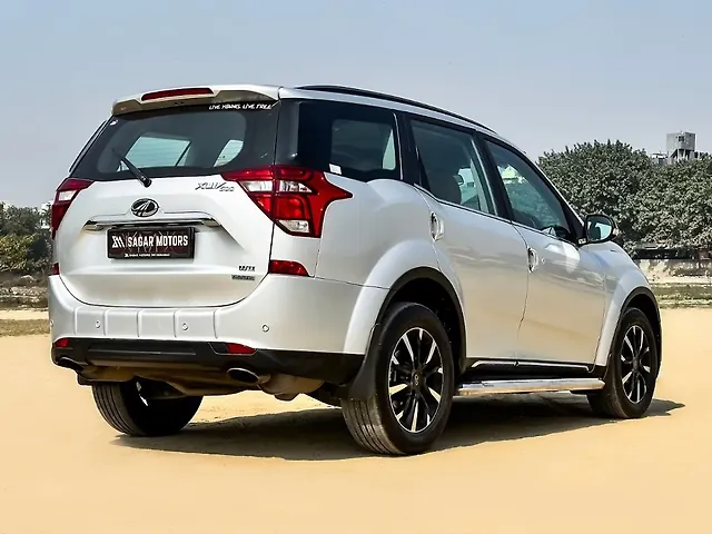 Used Mahindra XUV500 W11 AT in Delhi