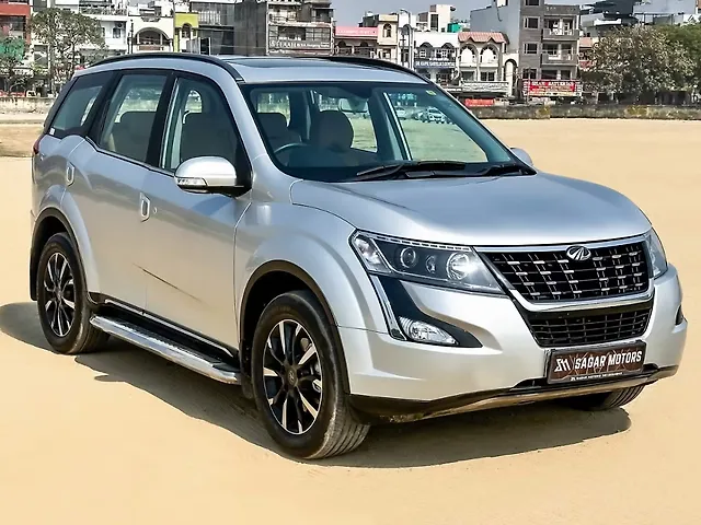 Used Mahindra XUV500 W11 AT in Delhi