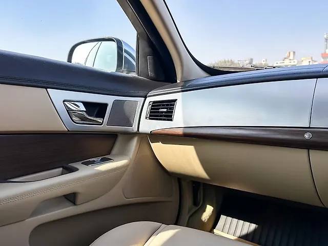 Used Jaguar XF [2013-2016] Petrol 2.0 in Delhi