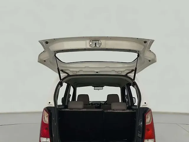Used Maruti Suzuki Wagon R 1.0 [2014-2019] VXI in Ahmedabad