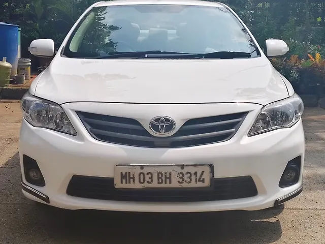 Used 2013 Toyota Corolla Altis in Mumbai