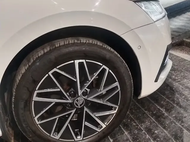 Used Skoda Octavia L&K 2.0 in Delhi