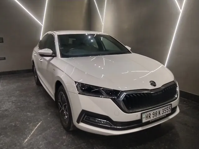 Used Skoda Octavia L&K 2.0 in Delhi