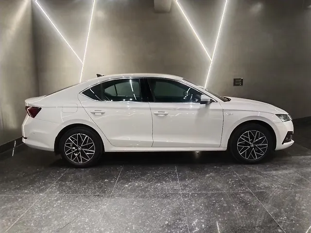 Used Skoda Octavia L&K 2.0 in Delhi