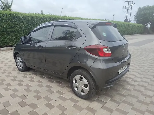 Used Tata Tiago XT CNG [2022-2023] in Sangli