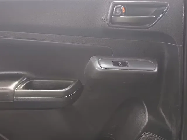 Used Maruti Suzuki Swift [2021-2024] LXi [2021-2023] in Lucknow