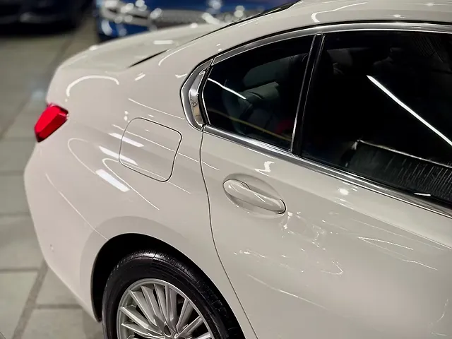 Used BMW 3 Series 320d Luxury Edition in Delhi