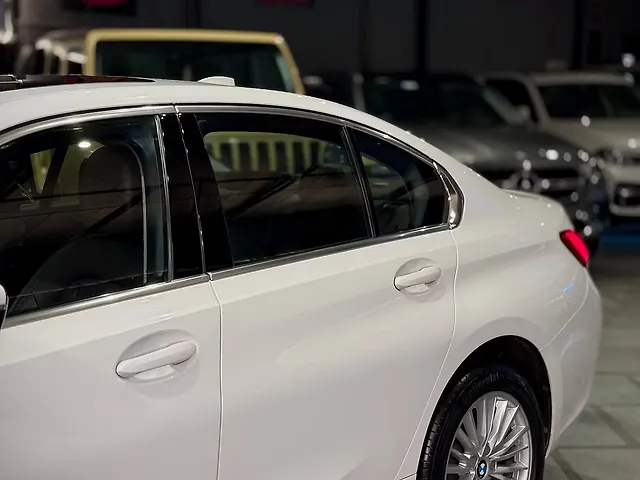 Used BMW 3 Series 320d Luxury Edition in Delhi