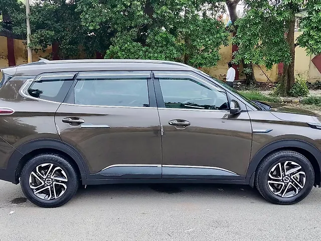 Used Kia Carens [2022-2023] Prestige Plus 1.4 Petrol MT 7 STR in Delhi