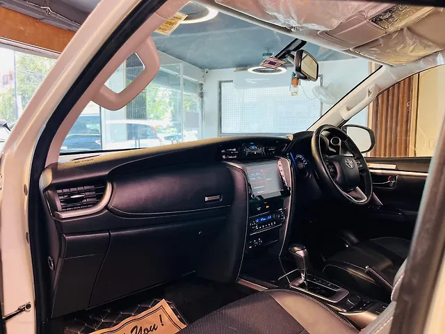 Used Toyota Fortuner [2016-2021] 2.8 4x2 AT [2016-2020] in Delhi