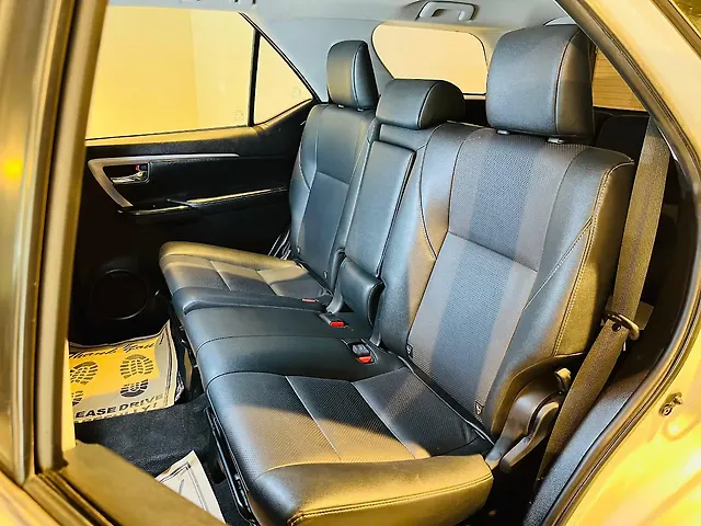 Used Toyota Fortuner [2016-2021] 2.8 4x2 AT [2016-2020] in Delhi