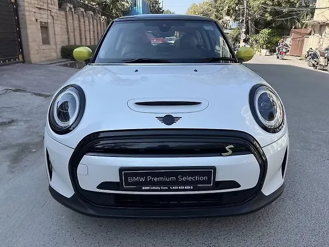Used 2023 MINI Cooper SE in Delhi