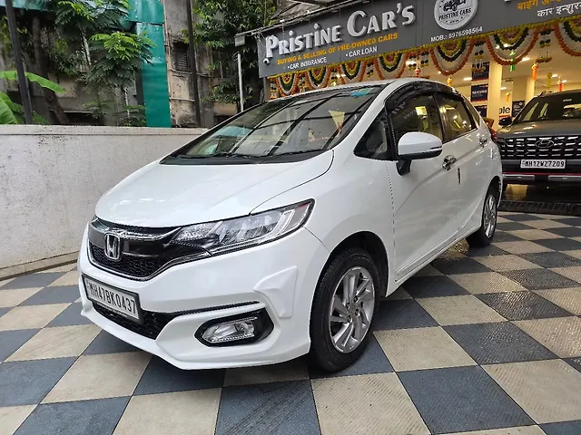 Second Hand 2023 Honda New Jazz ZX for sale at Rs. 9,45,000