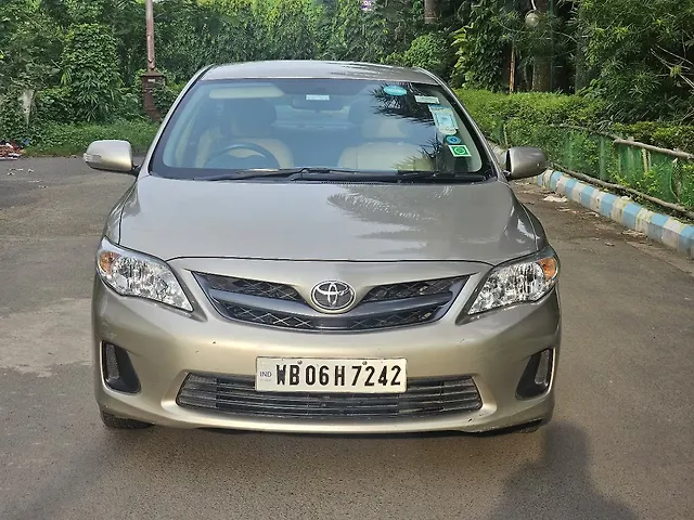 Used 2011 Toyota Corolla Altis in Kolkata