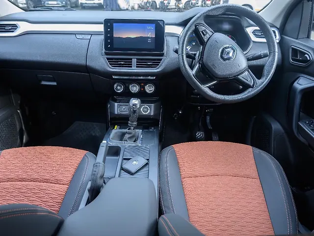 Used Renault Kiger RXT(O) AMT [2024-2025] in Mumbai