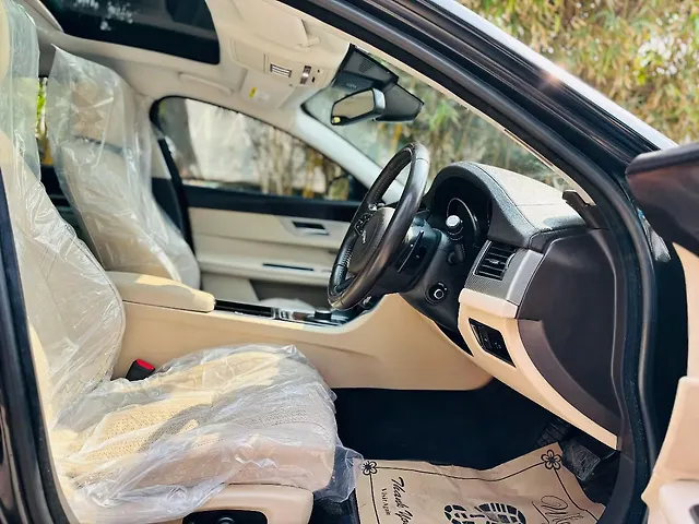 Used Jaguar XF Prestige Diesel CBU in Delhi
