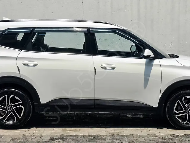 Used Kia Carens [2022-2023] Prestige Plus 1.4 Petrol DCT 7 STR in Hyderabad