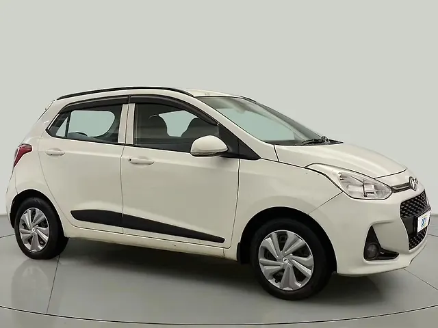 Used 2017 Hyundai Grand i10 in Delhi
