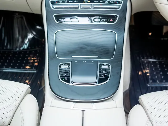 Used Mercedes-Benz E-Class [2017-2021] E 200 Exclusive [2019-2019] in Delhi