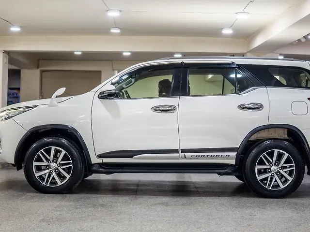 Used Toyota Fortuner [2016-2021] 2.8 4x4 AT in Delhi