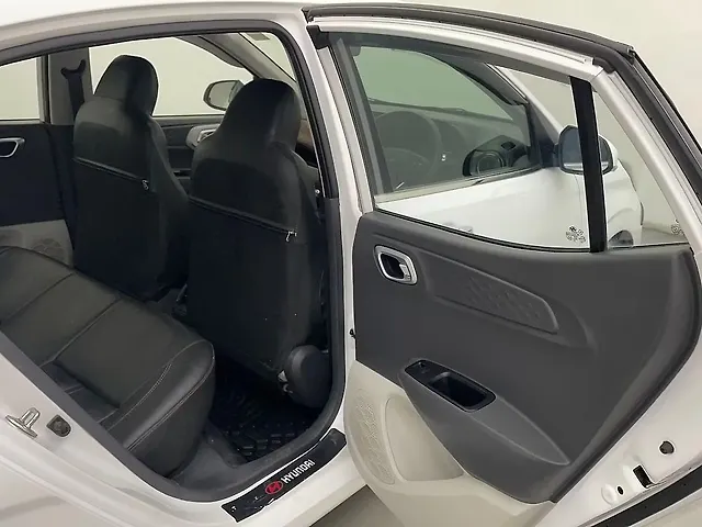 Used Hyundai Aura SX 1.2 Petrol in Ahmedabad