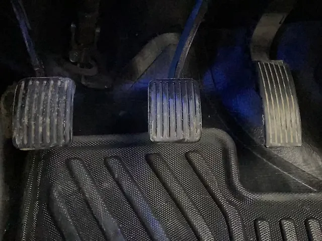 Used Hyundai Aura SX 1.2 Petrol in Ahmedabad