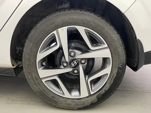 Used Hyundai Aura SX 1.2 Petrol in Ahmedabad