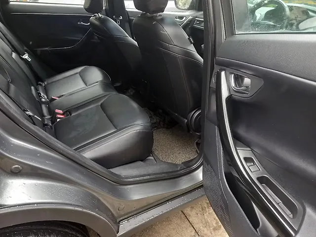 Used Tata Nexon Fearless Plus (S) 1.2 Petrol 7DCA Dual Tone [2023-2025] in Thane