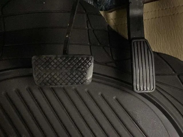 Used Honda City 4th Generation V CVT Petrol [2017-2019] in Ahmedabad