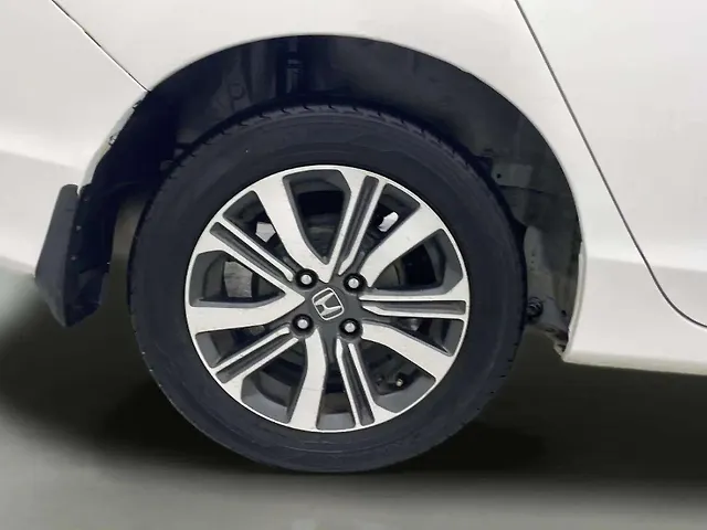 Used Honda City 4th Generation V CVT Petrol [2017-2019] in Ahmedabad