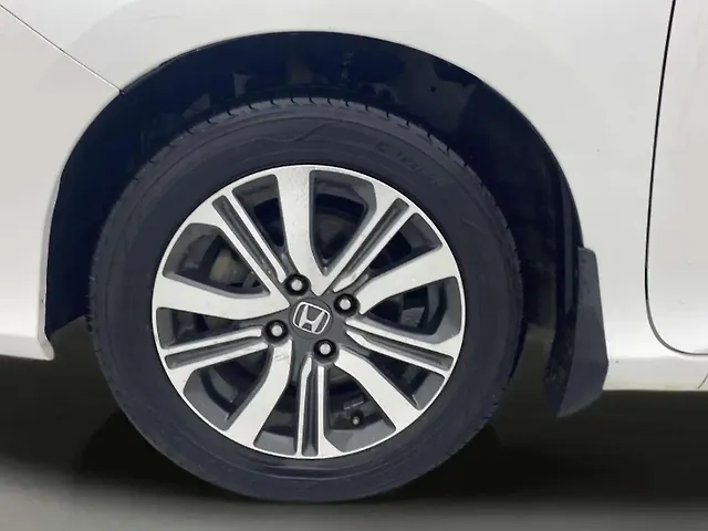 Used Honda City 4th Generation V CVT Petrol [2017-2019] in Ahmedabad