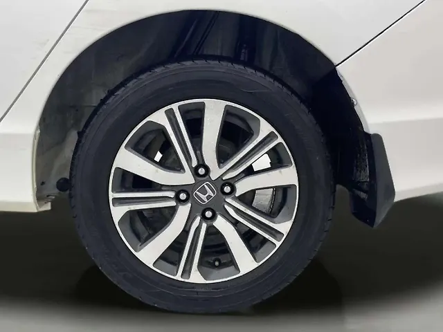 Used Honda City 4th Generation V CVT Petrol [2017-2019] in Ahmedabad