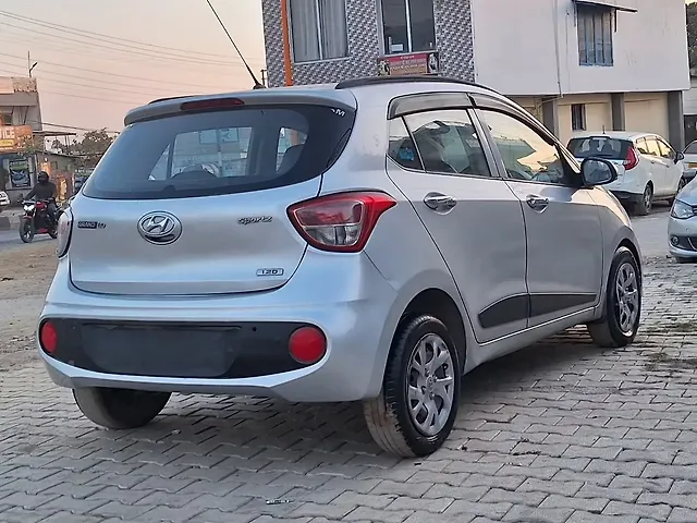 Used Hyundai Grand i10 Sportz (O) U2 1.2 CRDi [2017-2018] in Dehradun