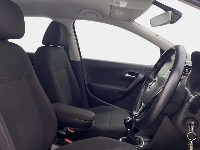 Used Volkswagen Polo Highline Plus 1.0L TSI in Hyderabad