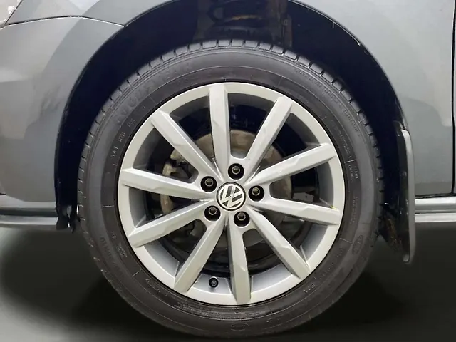 Used Volkswagen Polo Highline Plus 1.0L TSI in Hyderabad