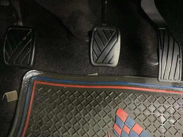Used Maruti Suzuki Swift [2011-2014] VXi in Ahmedabad
