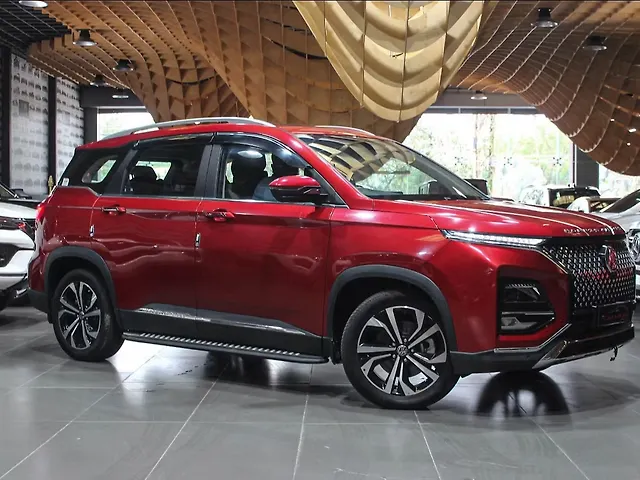 Used MG Hector Plus Savvy Pro 1.5 Turbo Petrol CVT 6 STR in Hyderabad