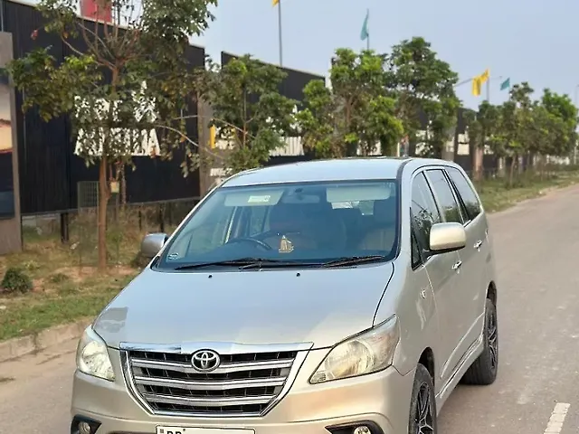 Used 2015 Toyota Innova in Mohali