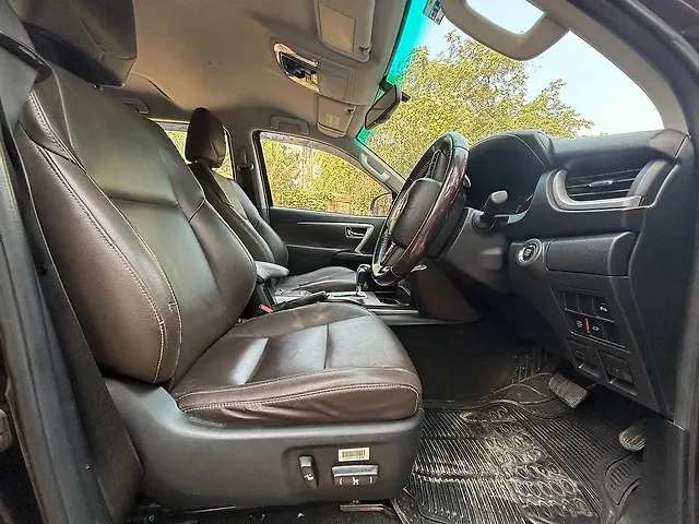 Used Toyota Fortuner [2016-2021] 2.8 4x2 AT [2016-2020] in Mumbai